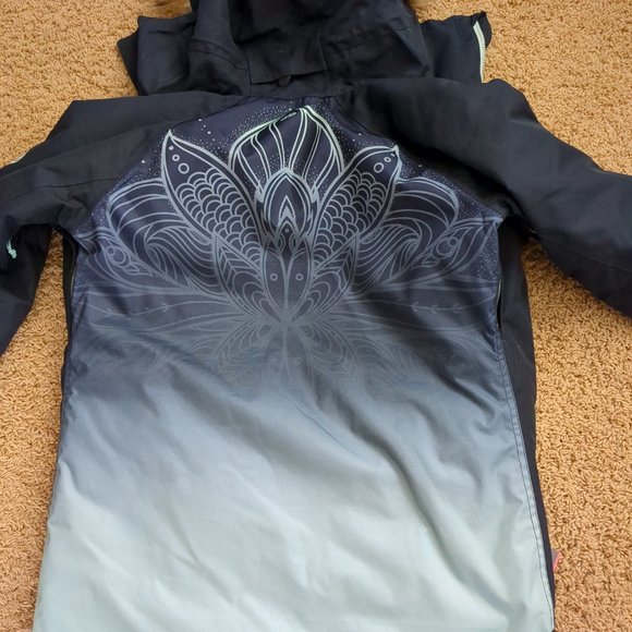 Woman's Jacket - Picture 2 of 2